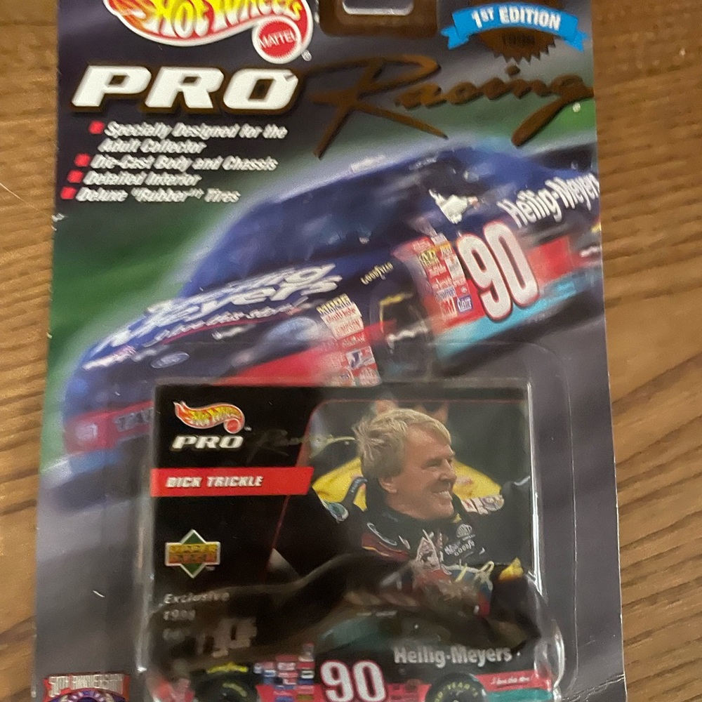 Vintage Hot Wheels Pro Racing 1st Edition 1998 #90 Ford Taurus Dick Trickle